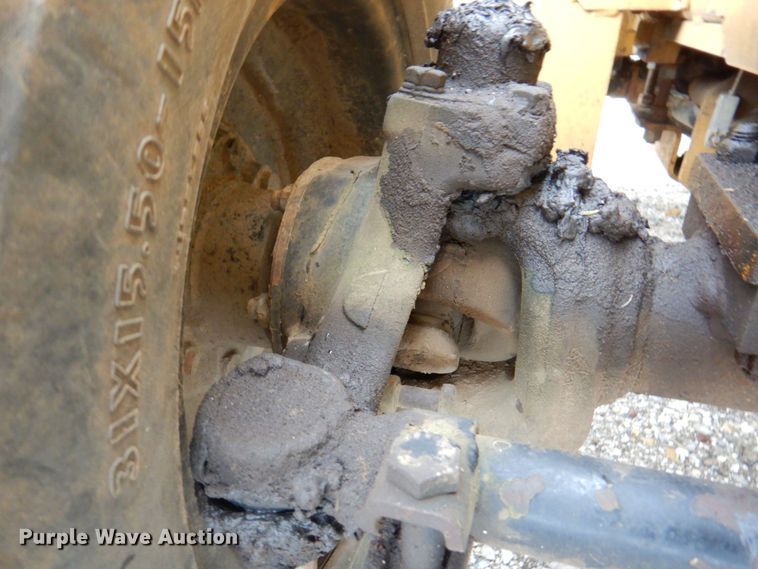 image for item DM6156 1999 Vermeer V5750  trencher