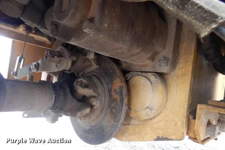 image for item DM6156 1999 Vermeer V5750  trencher