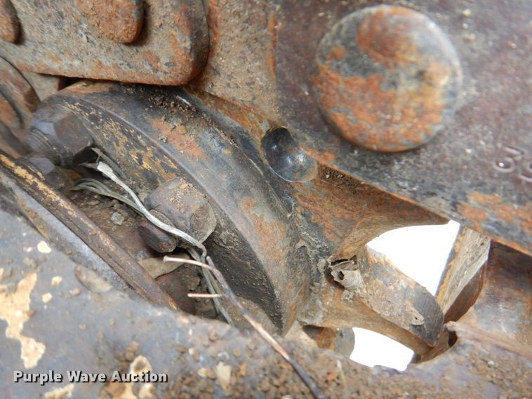 image for item DM6156 1999 Vermeer V5750  trencher