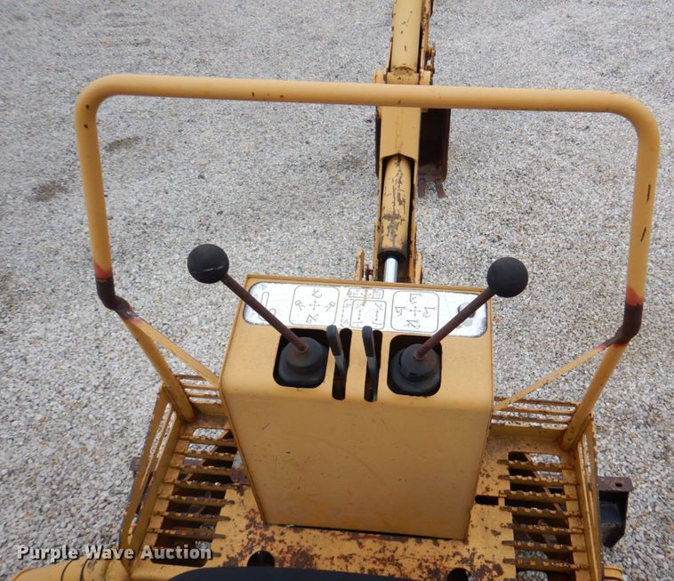 image for item DM6156 1999 Vermeer V5750  trencher