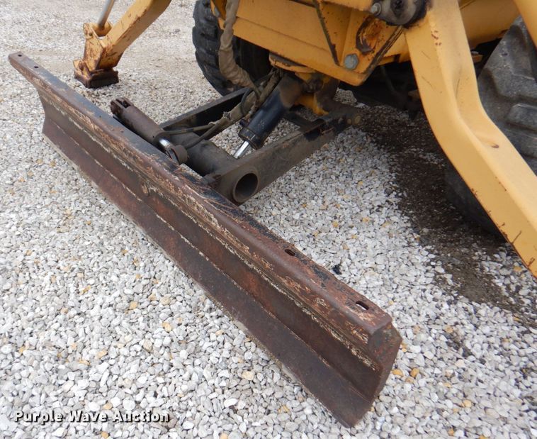 image for item DM6156 1999 Vermeer V5750  trencher