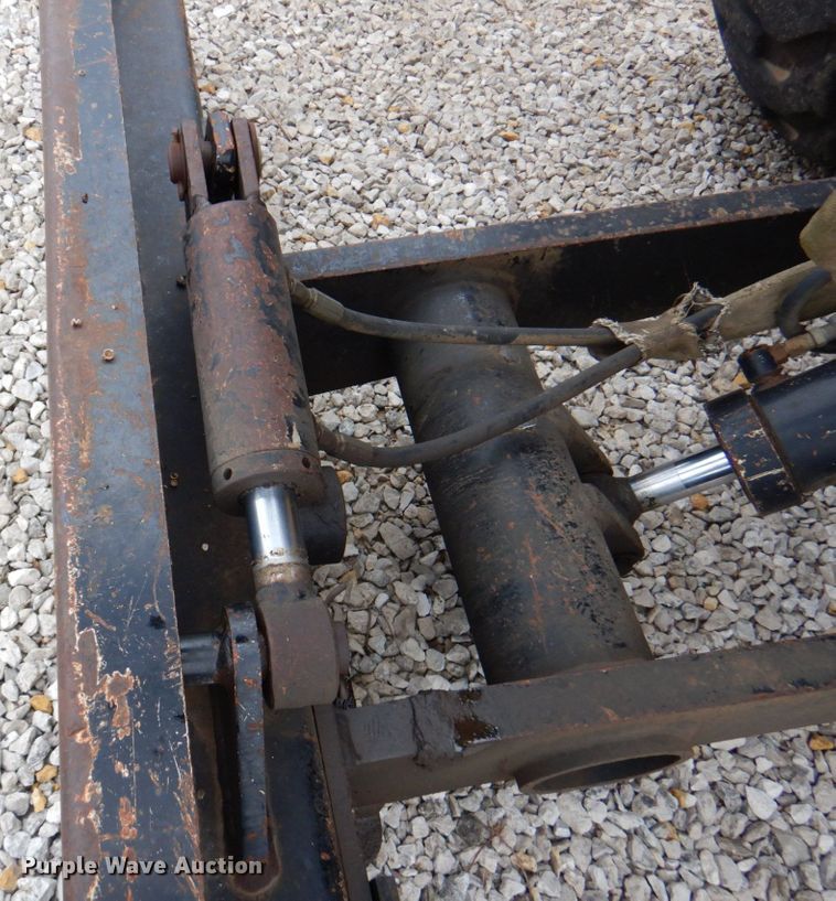 image for item DM6156 1999 Vermeer V5750  trencher