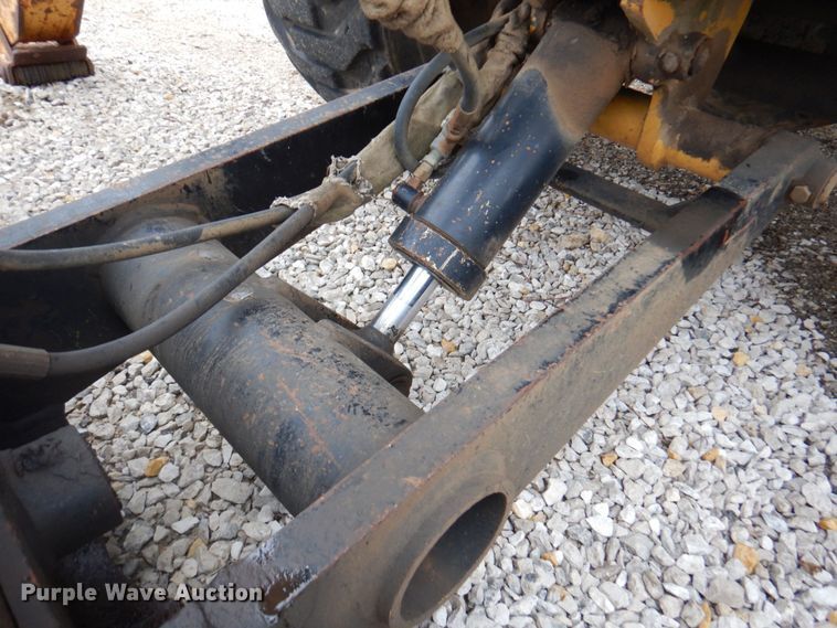 image for item DM6156 1999 Vermeer V5750  trencher