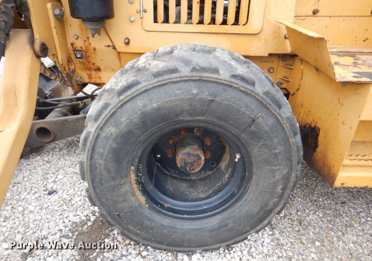 image for item DM6156 1999 Vermeer V5750  trencher