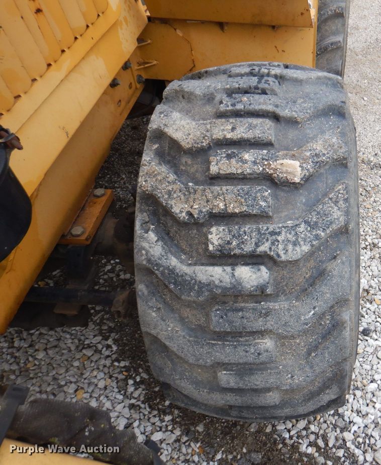 image for item DM6156 1999 Vermeer V5750  trencher