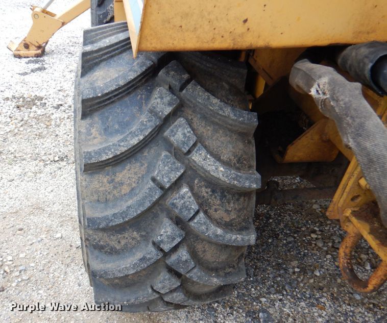 image for item DM6156 1999 Vermeer V5750  trencher