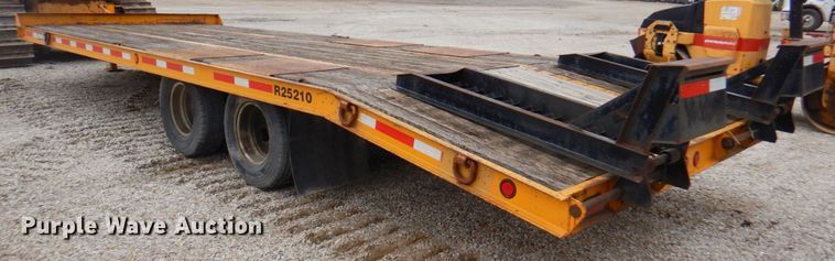 image for item DM6159 2011 Redi Haul R25210PFE-102  equipment trailer