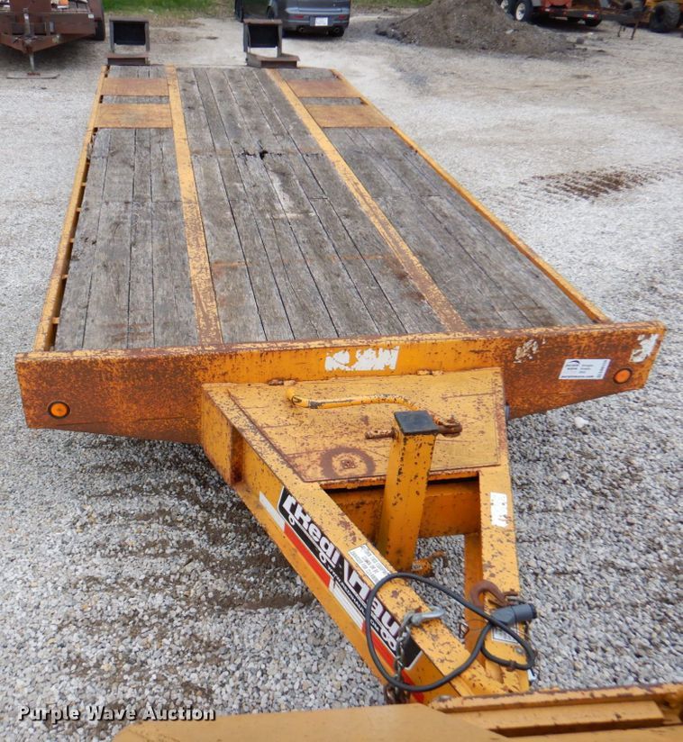 image for item DM6159 2011 Redi Haul R25210PFE-102  equipment trailer