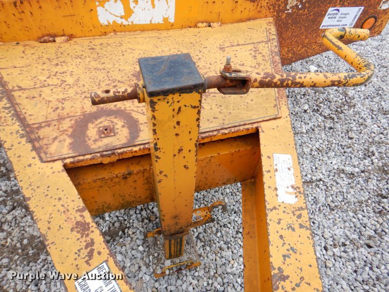 image for item DM6159 2011 Redi Haul R25210PFE-102  equipment trailer