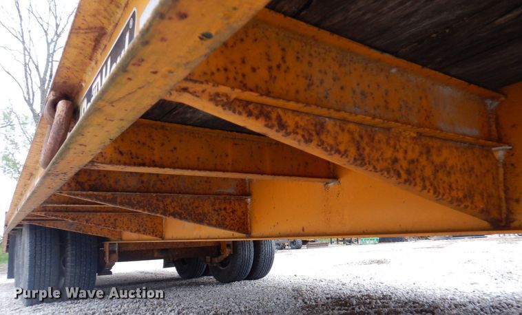 image for item DM6159 2011 Redi Haul R25210PFE-102  equipment trailer