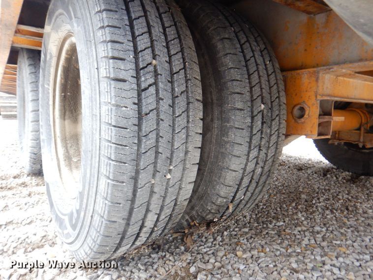 image for item DM6159 2011 Redi Haul R25210PFE-102  equipment trailer