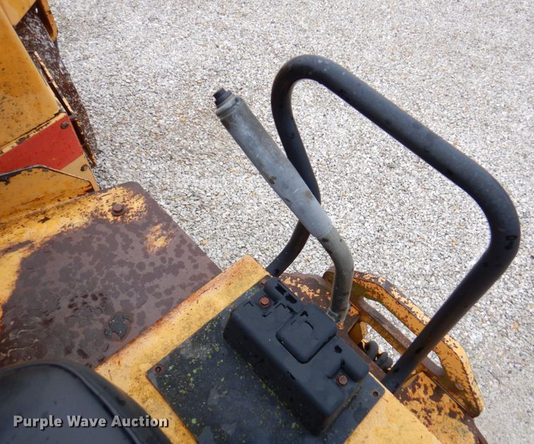 image for item DM6160 1994 Dynapac CC142  double drum roller