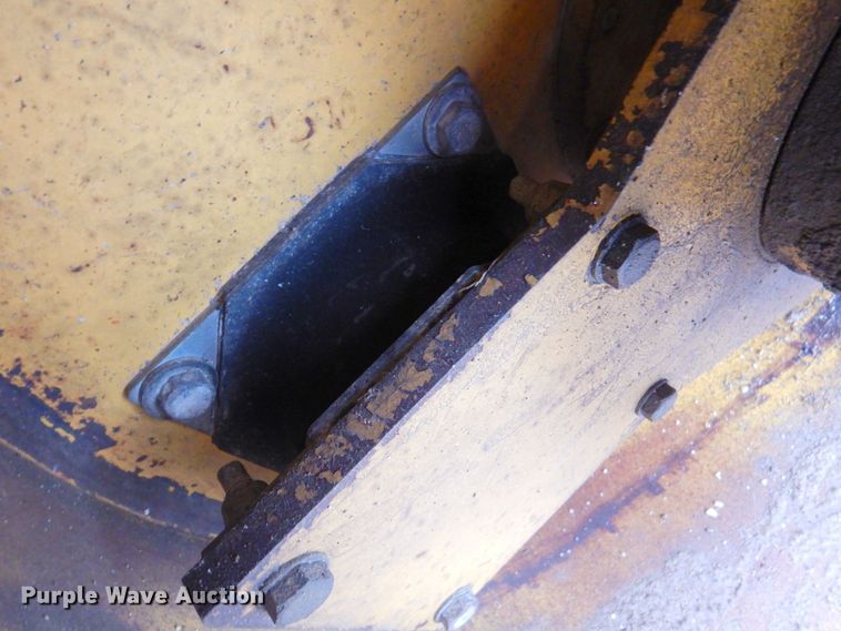 image for item DM6160 1994 Dynapac CC142  double drum roller