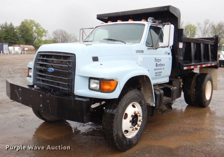 image for item DM6162 1995 Ford F800  dump truck