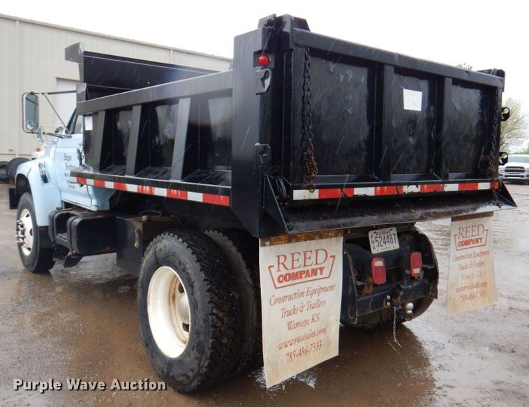 image for item DM6162 1995 Ford F800  dump truck