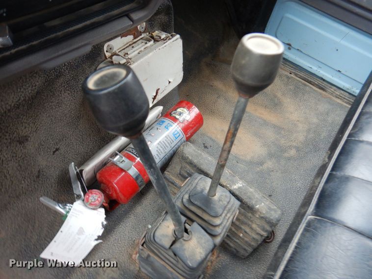 image for item DM6162 1995 Ford F800  dump truck