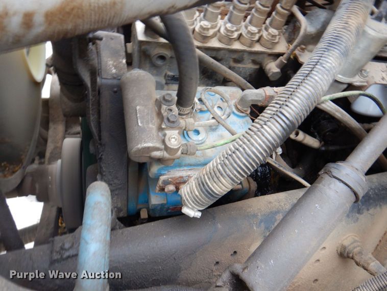 image for item DM6162 1995 Ford F800  dump truck