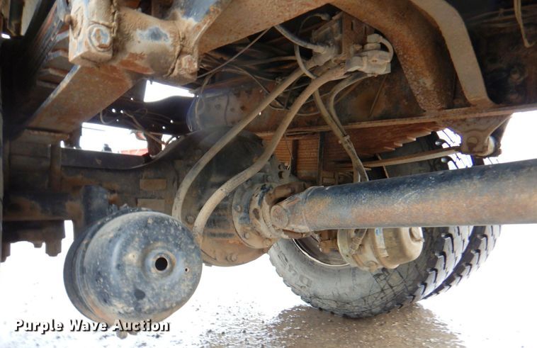 image for item DM6162 1995 Ford F800  dump truck