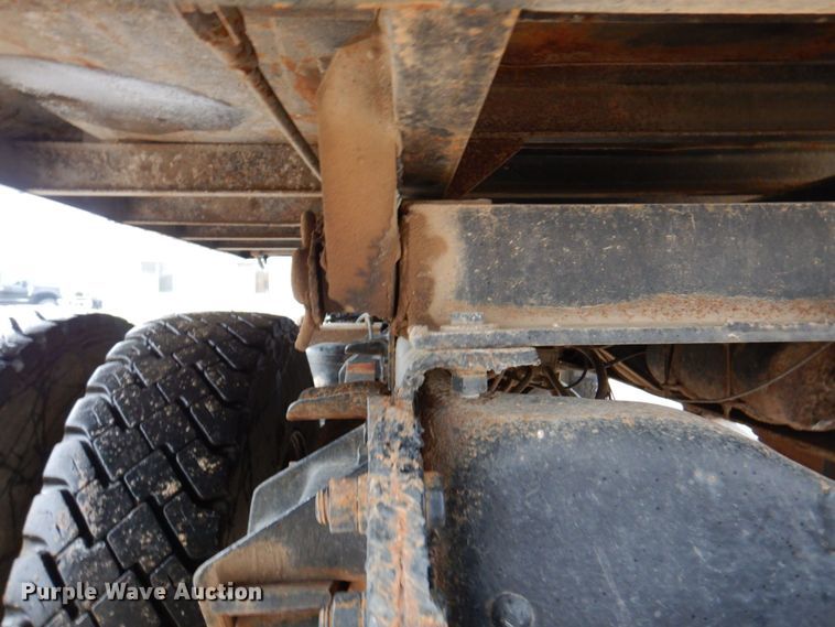 image for item DM6162 1995 Ford F800  dump truck