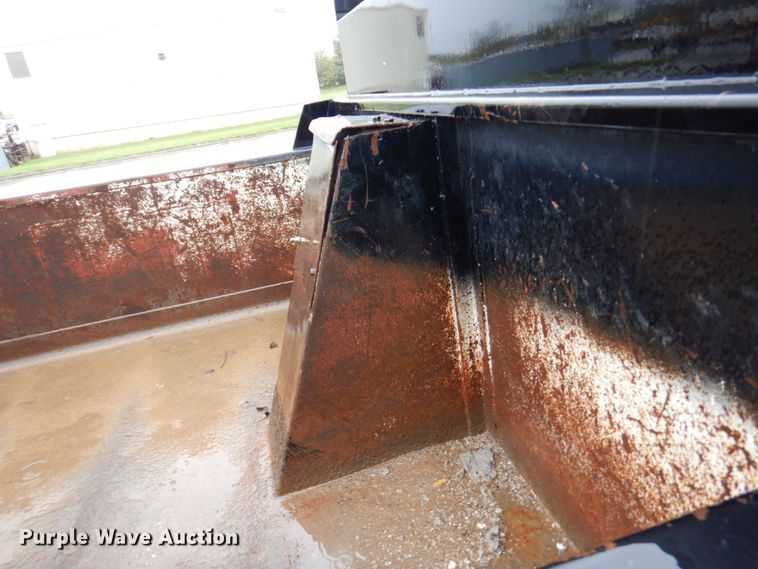 image for item DM6162 1995 Ford F800  dump truck