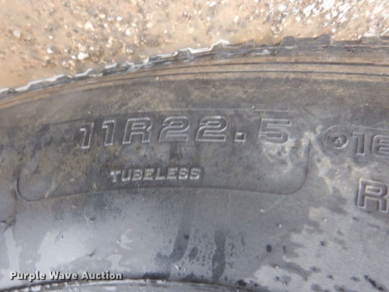 image for item DM6162 1995 Ford F800  dump truck