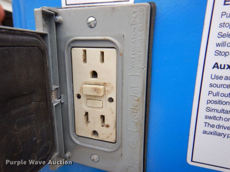 image for item DM6185 2013 Genie Z34/22  boom lift