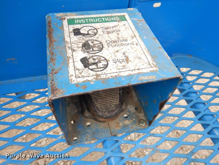 image for item DM6185 2013 Genie Z34/22  boom lift