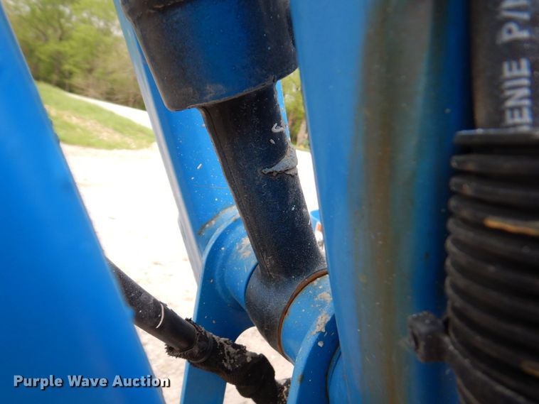 image for item DM6185 2013 Genie Z34/22  boom lift