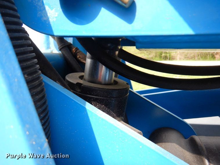 image for item DM6185 2013 Genie Z34/22  boom lift