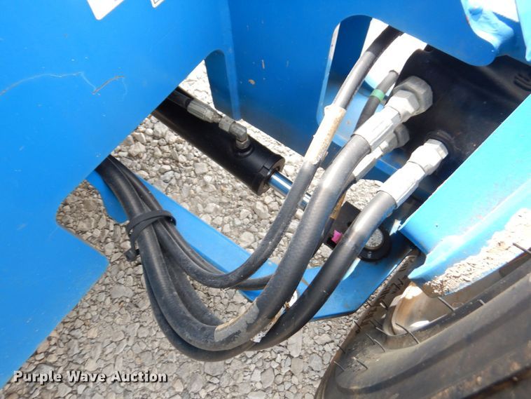 image for item DM6185 2013 Genie Z34/22  boom lift