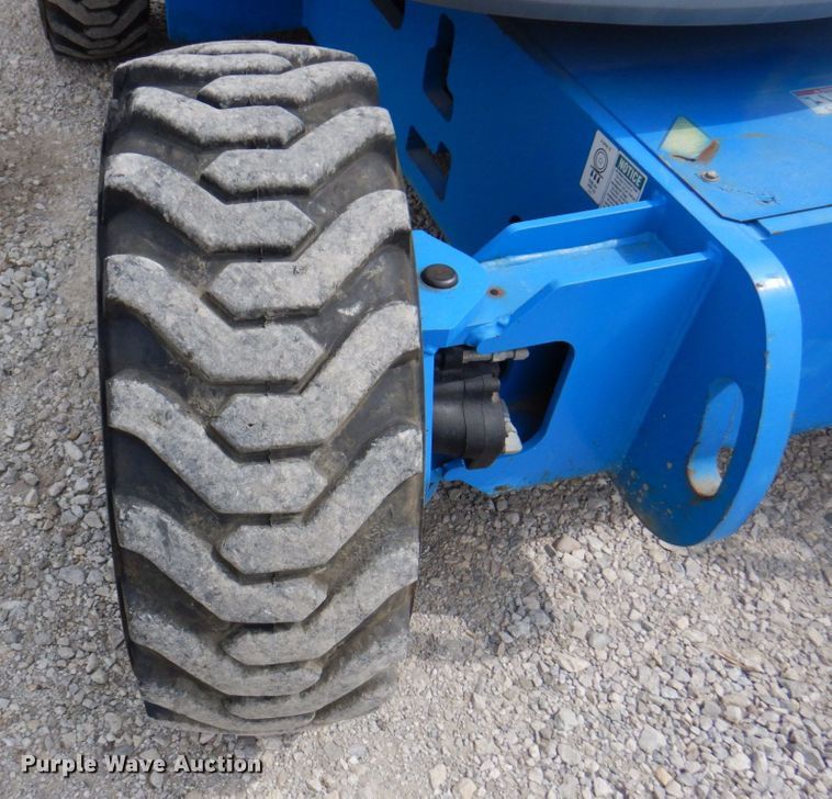 image for item DM6185 2013 Genie Z34/22  boom lift