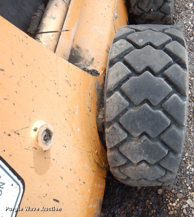 image for item DM6221 2007 Case 450  skid steer loader