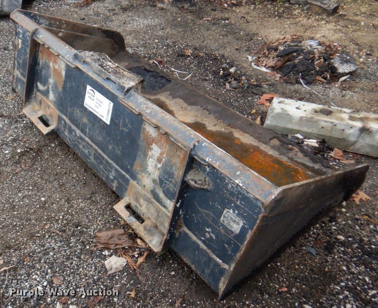 image for item DM6224 Kubota  skid steer bucket