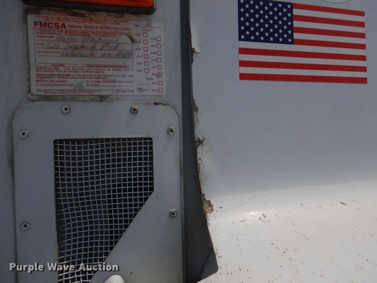 image for item DM7330 2000 International 5600i  ready mix truck