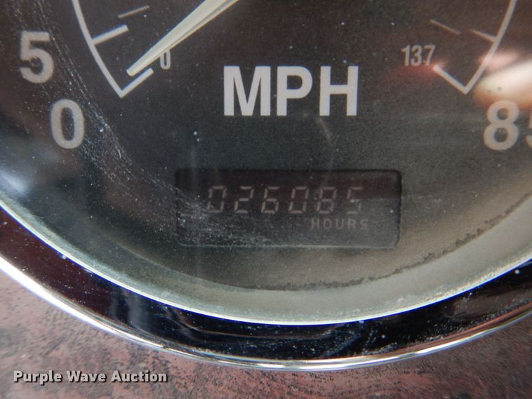 image for item DM7330 2000 International 5600i  ready mix truck