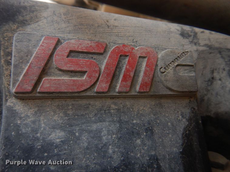 image for item DM7330 2000 International 5600i  ready mix truck