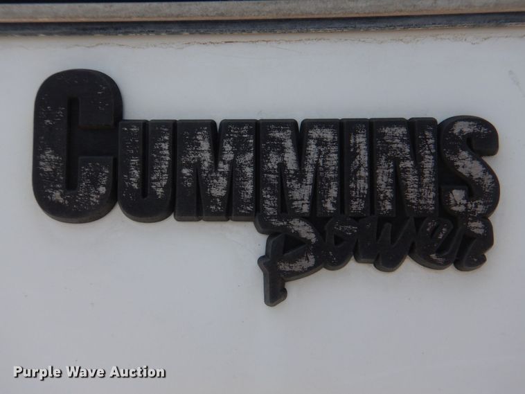 image for item DM7330 2000 International 5600i  ready mix truck