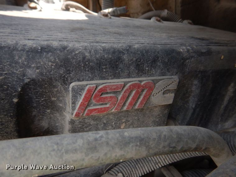 image for item DM7331 2000 International 5600i  ready mix truck