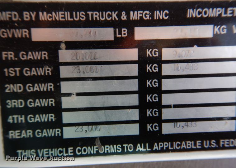 image for item DM7331 2000 International 5600i  ready mix truck