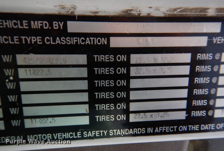 image for item DM7331 2000 International 5600i  ready mix truck