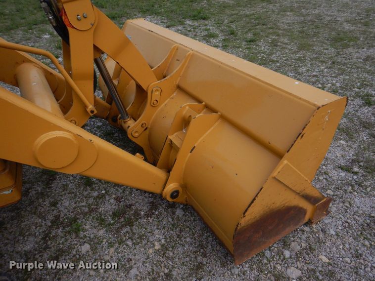 image for item DM7333 2004 Caterpillar 420D  backhoe