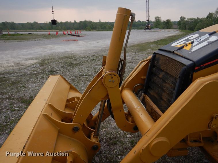 image for item DM7333 2004 Caterpillar 420D  backhoe