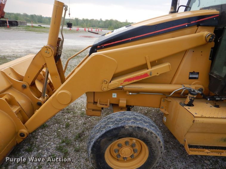 image for item DM7333 2004 Caterpillar 420D  backhoe