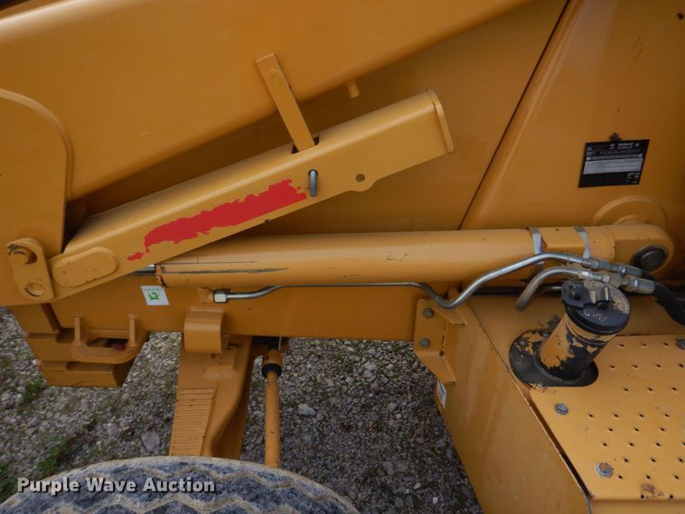 image for item DM7333 2004 Caterpillar 420D  backhoe