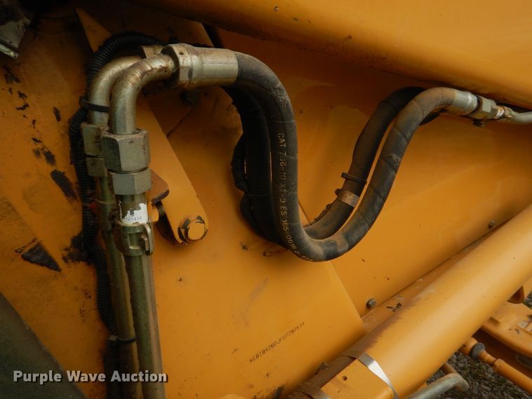 image for item DM7333 2004 Caterpillar 420D  backhoe