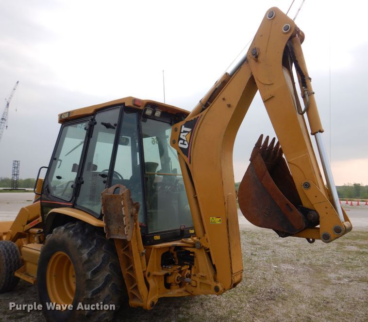 image for item DM7333 2004 Caterpillar 420D  backhoe