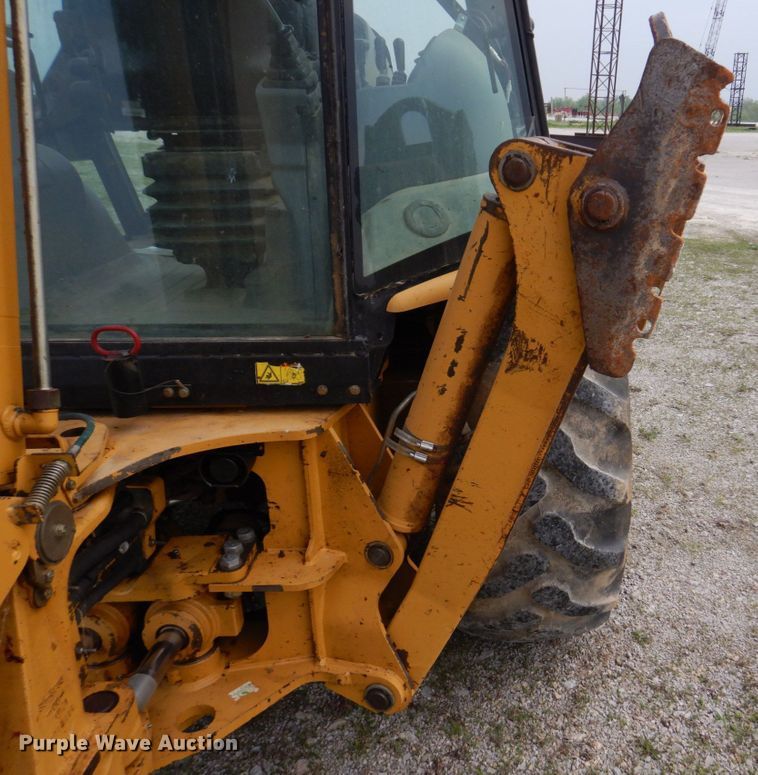 image for item DM7333 2004 Caterpillar 420D  backhoe