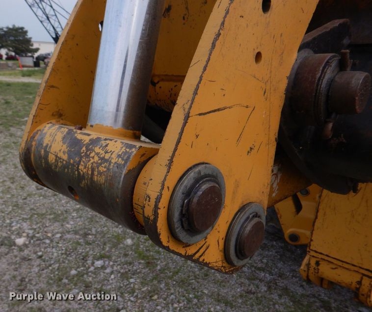 image for item DM7333 2004 Caterpillar 420D  backhoe