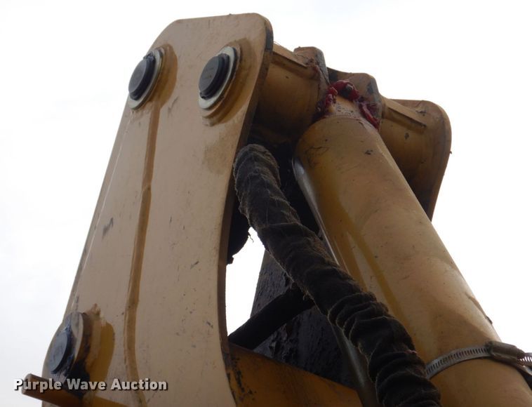 image for item DM7333 2004 Caterpillar 420D  backhoe