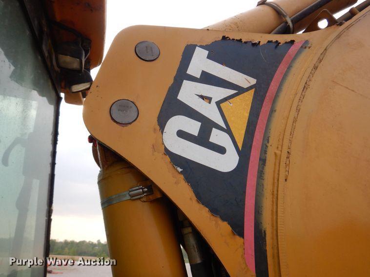 image for item DM7333 2004 Caterpillar 420D  backhoe